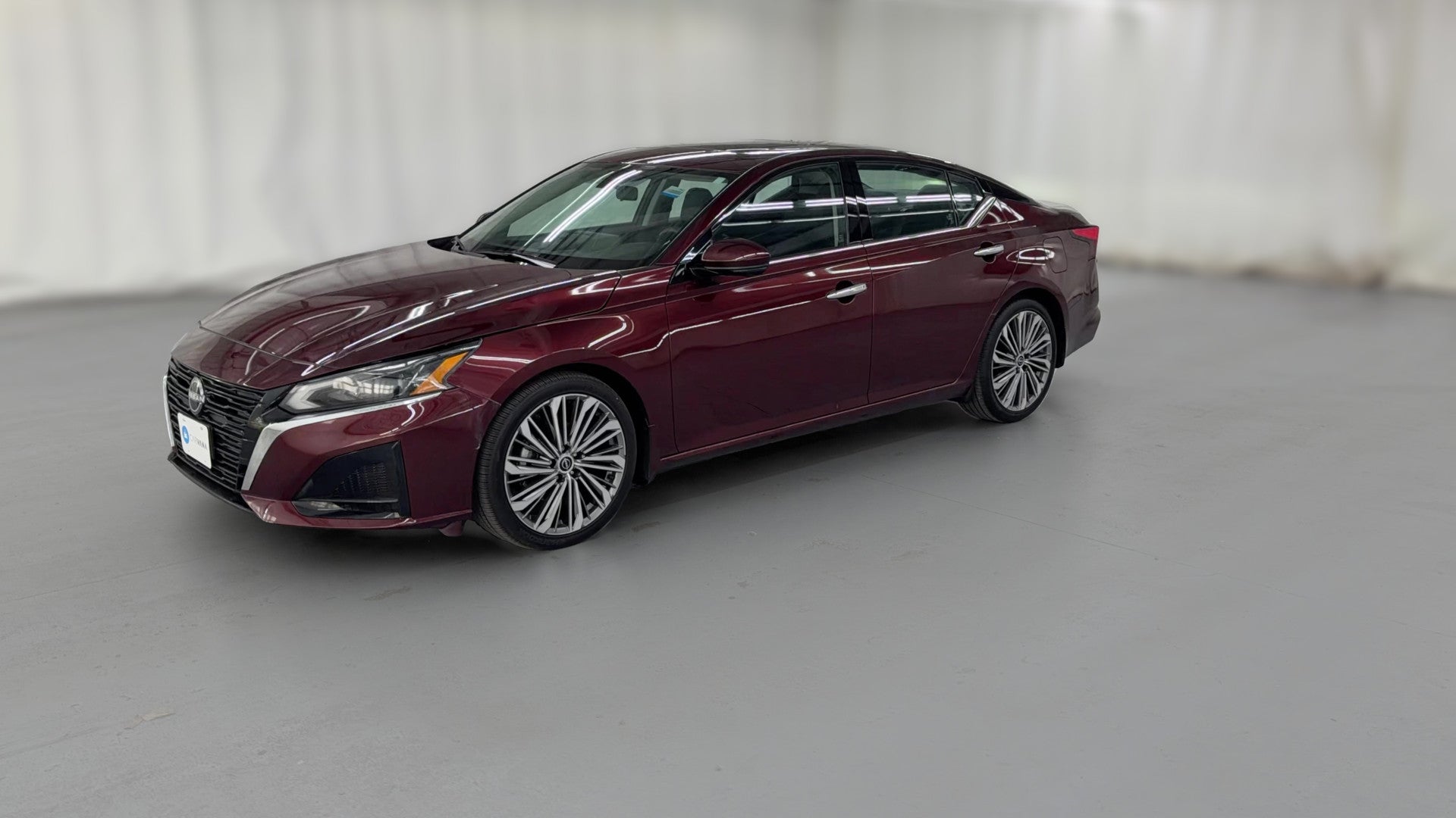 2023 Nissan Altima vehicle photo