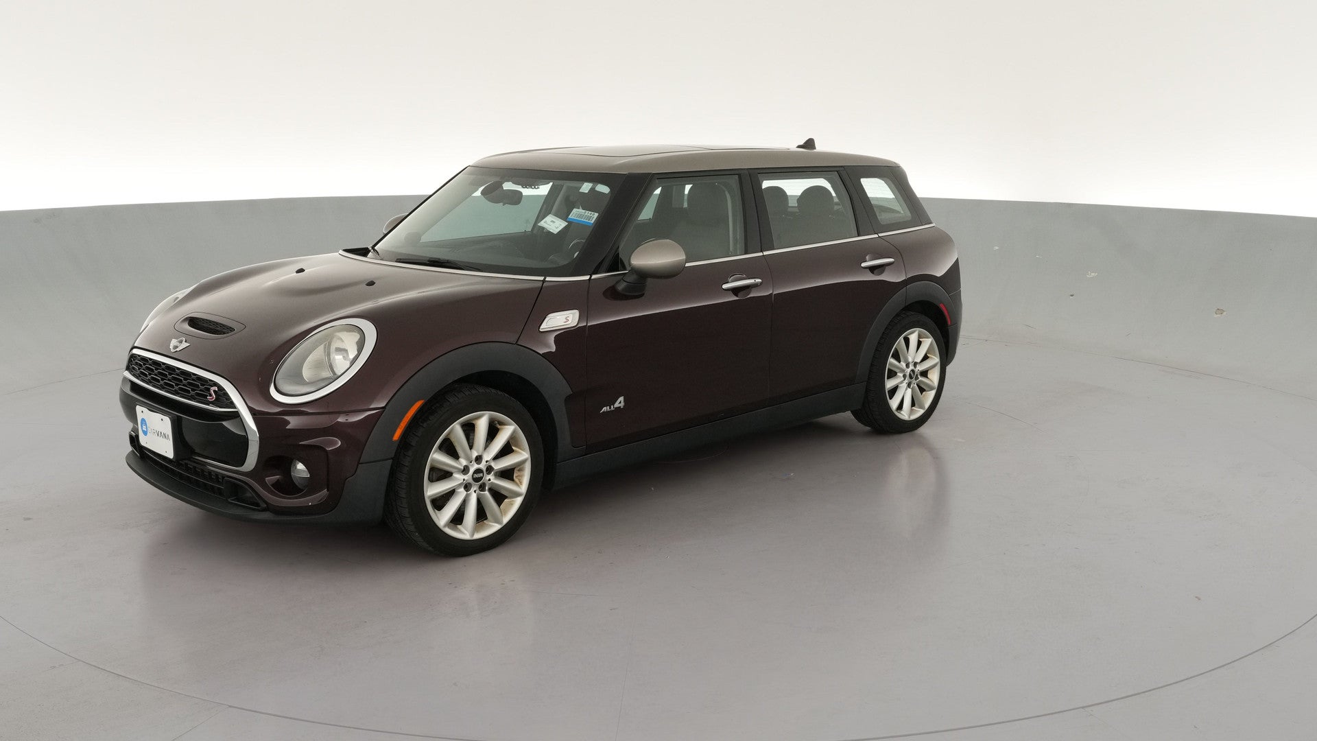 2017 MINI Clubman vehicle photo
