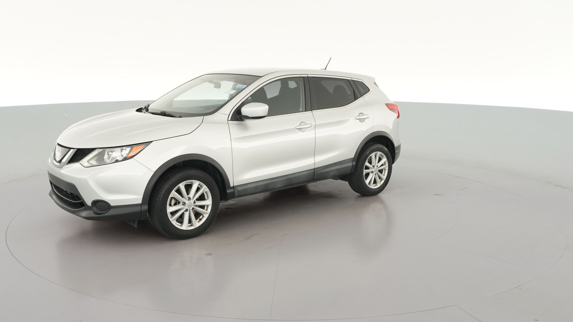 2018 Nissan Rogue Sport vehicle photo