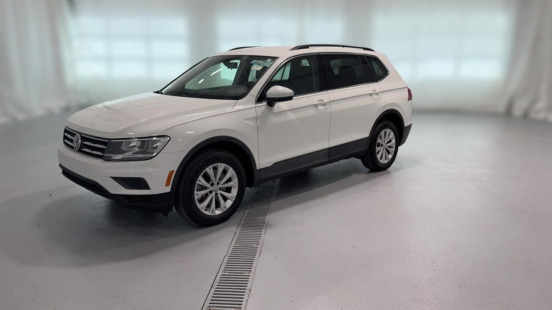2019 Volkswagen Tiguan vehicle photo