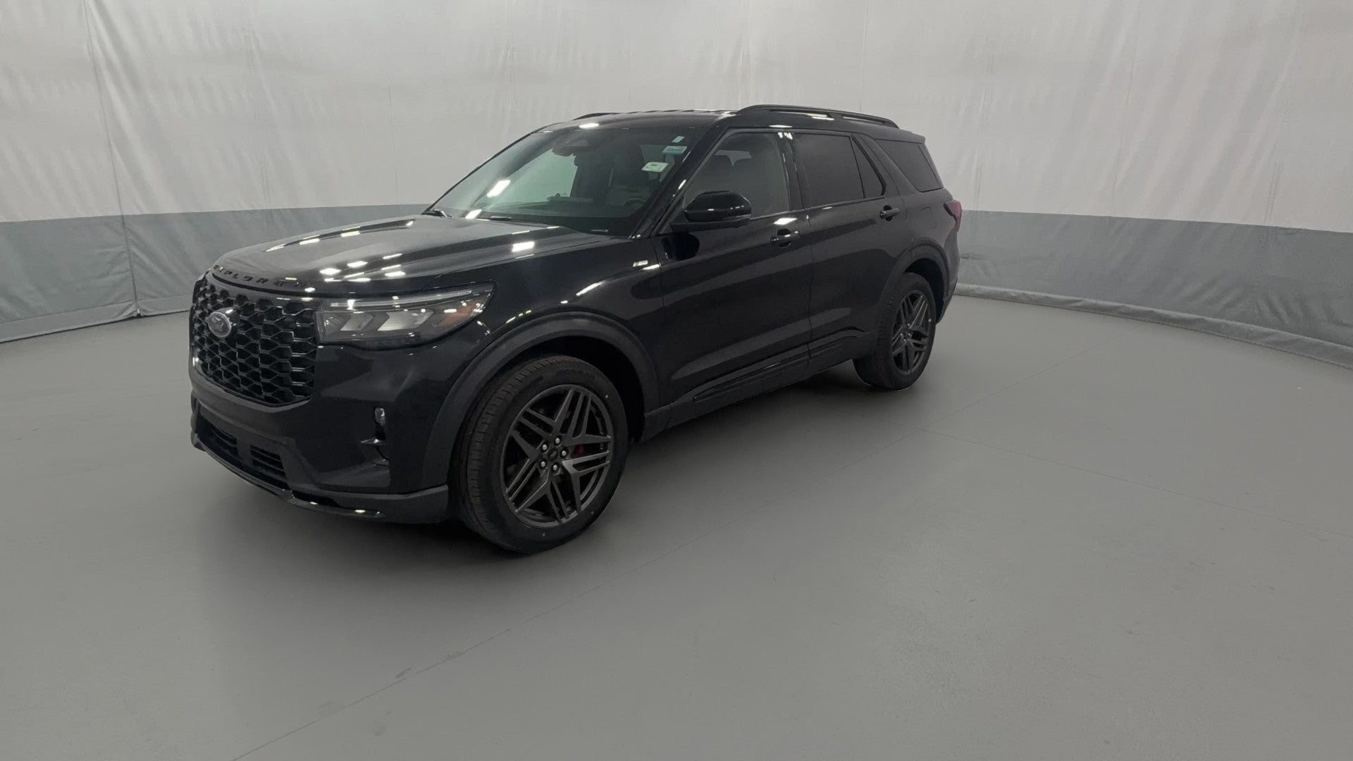 2025 Ford Explorer vehicle photo