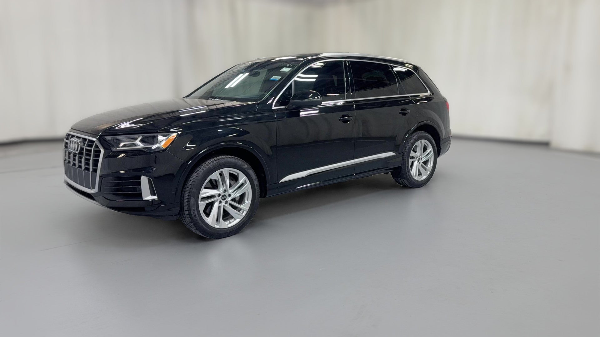 2022 Audi Q7 vehicle photo