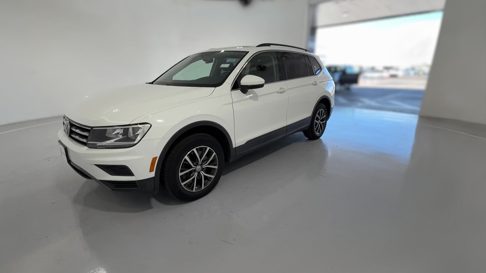2019 Volkswagen Tiguan vehicle photo