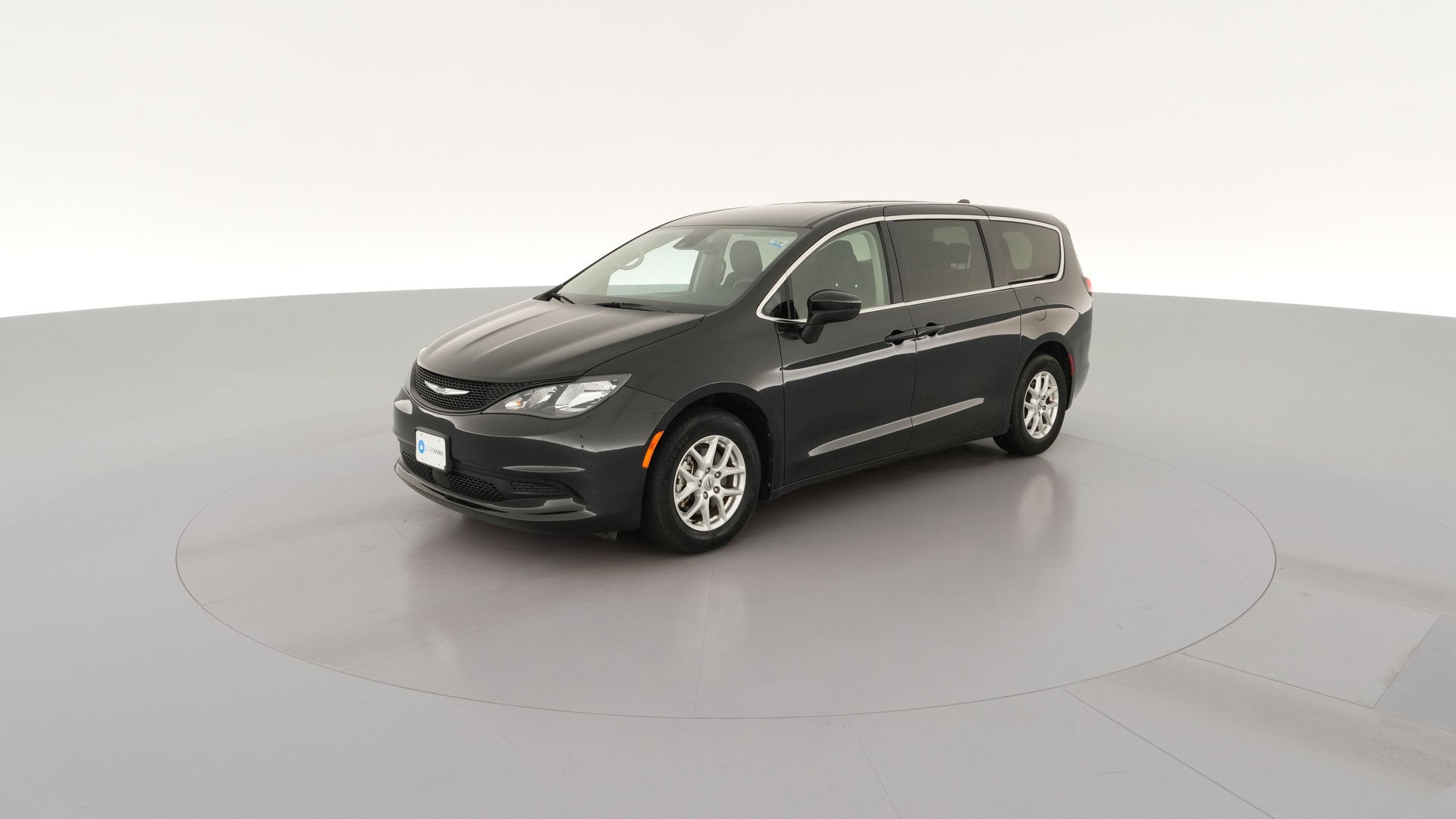 2023 Chrysler Voyager vehicle photo