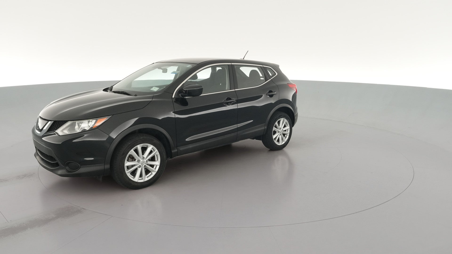 2018 Nissan Rogue Sport vehicle photo