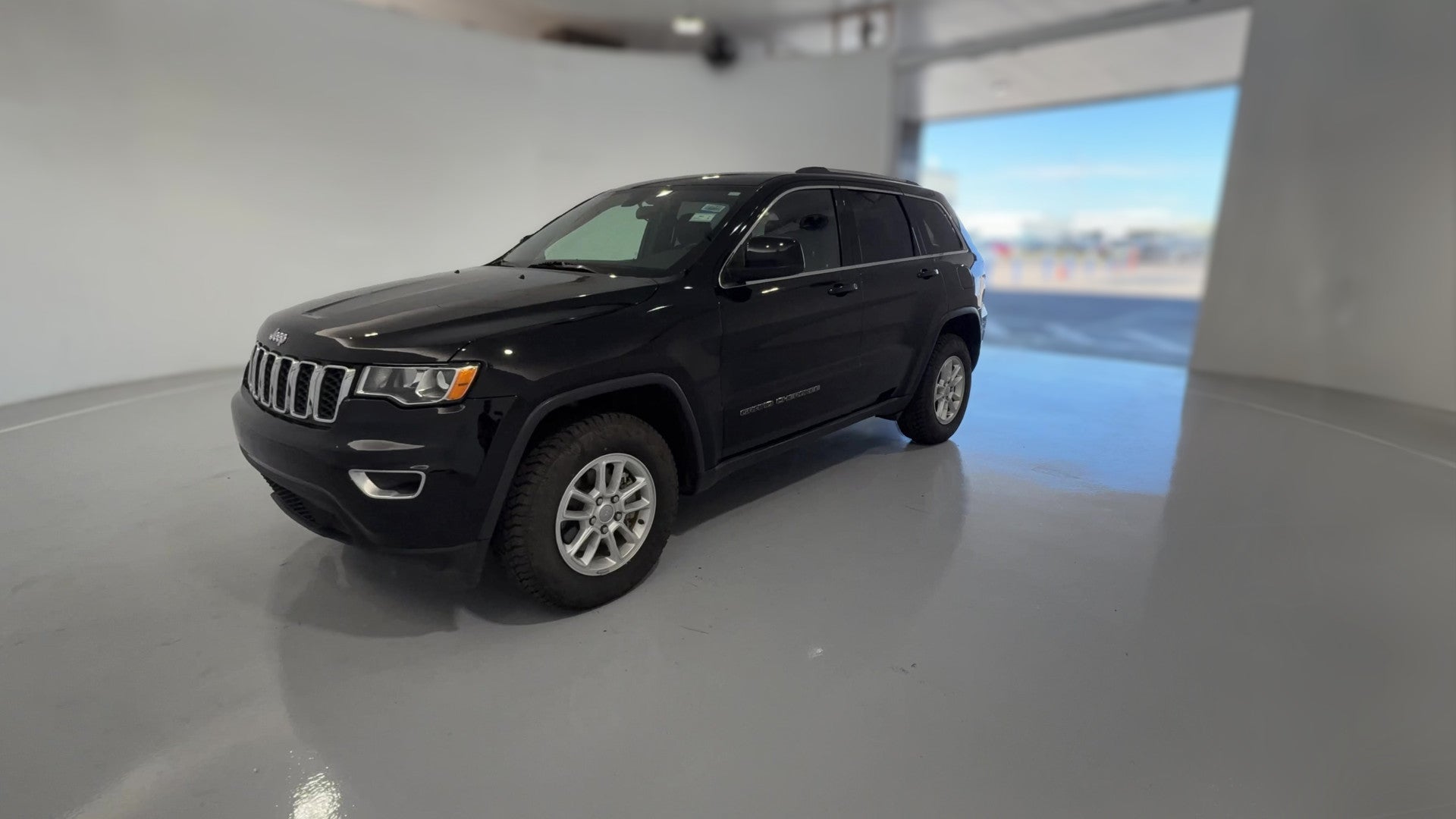 2020 Jeep Grand Cherokee vehicle photo