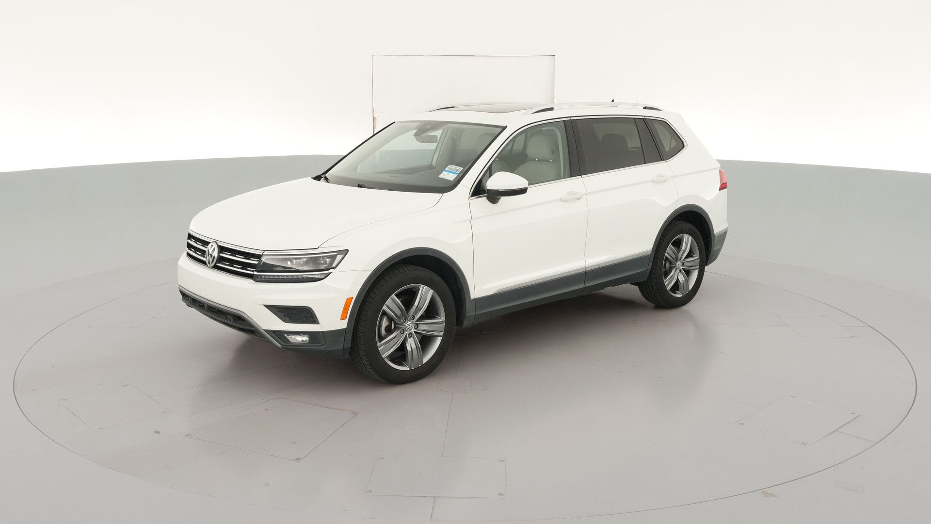 2019 Volkswagen Tiguan vehicle photo