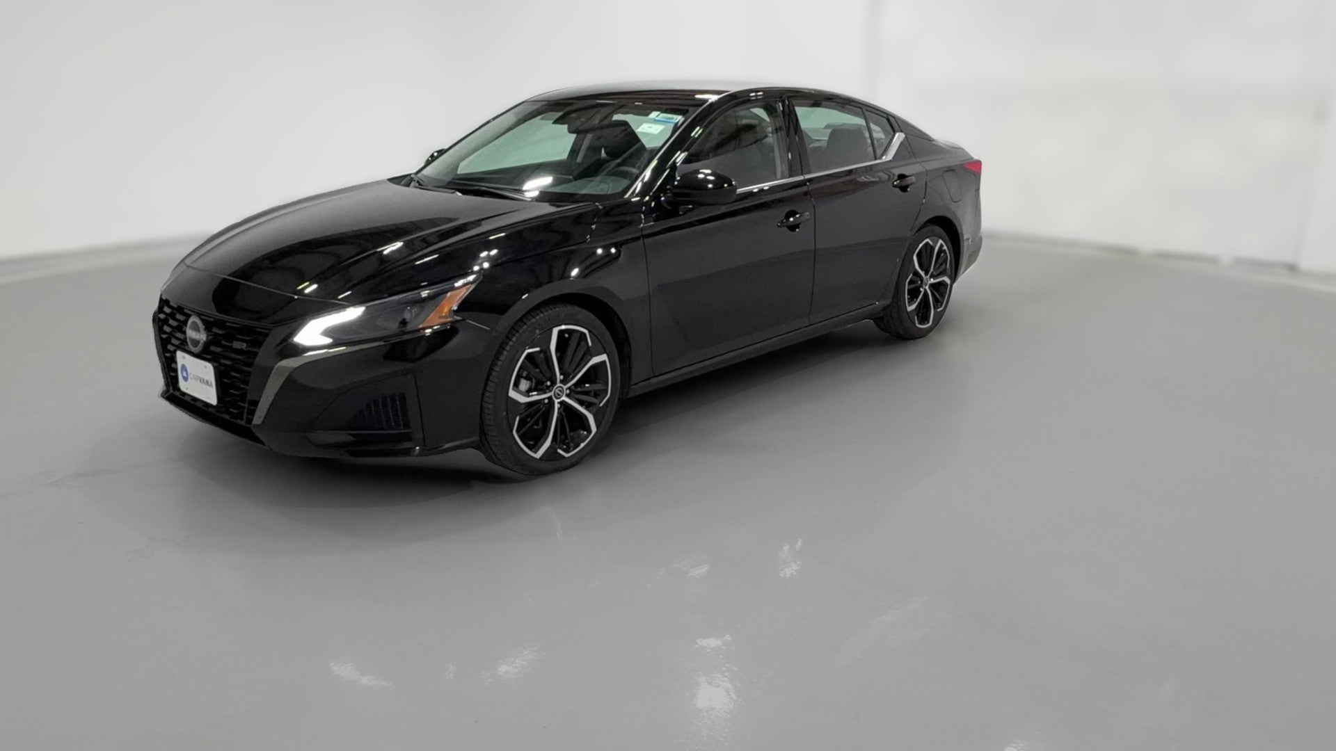2025 Nissan Altima vehicle photo