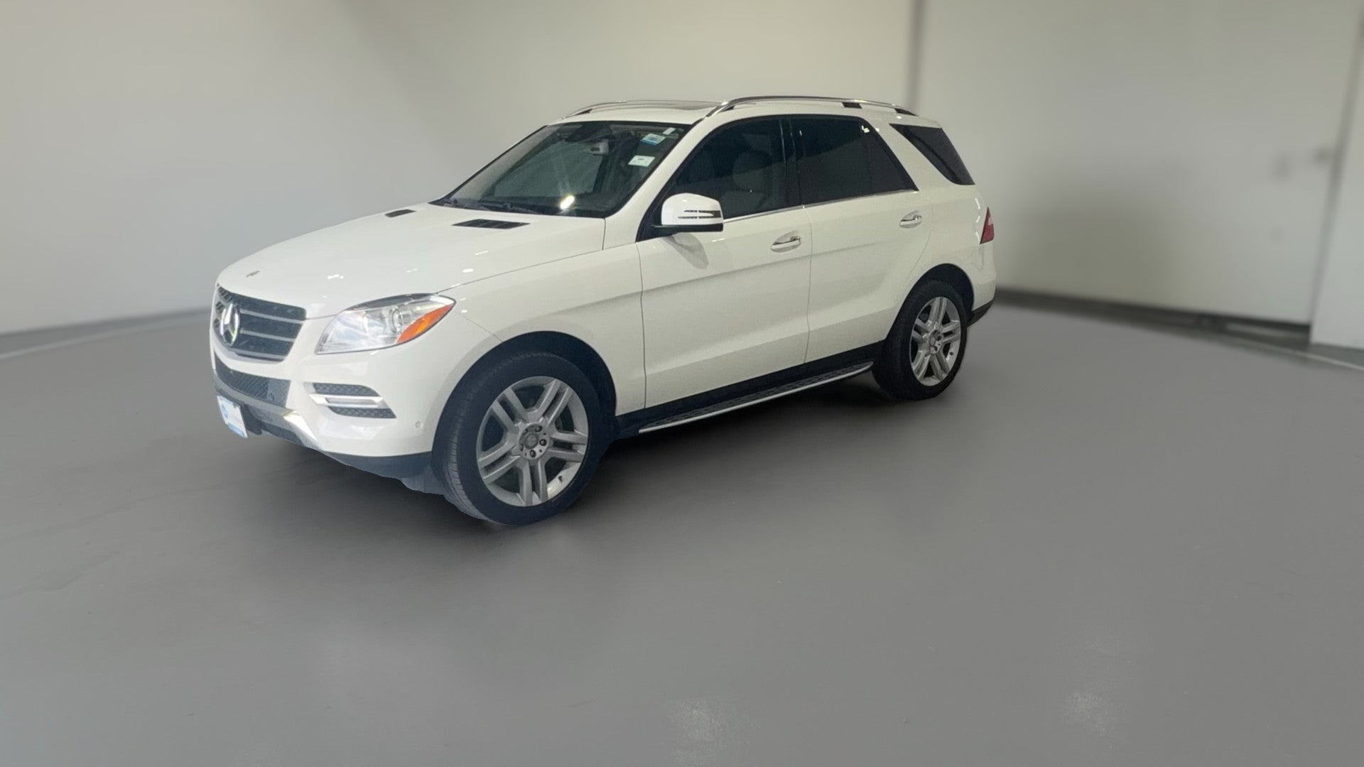2015 Mercedes-Benz M-Class vehicle photo
