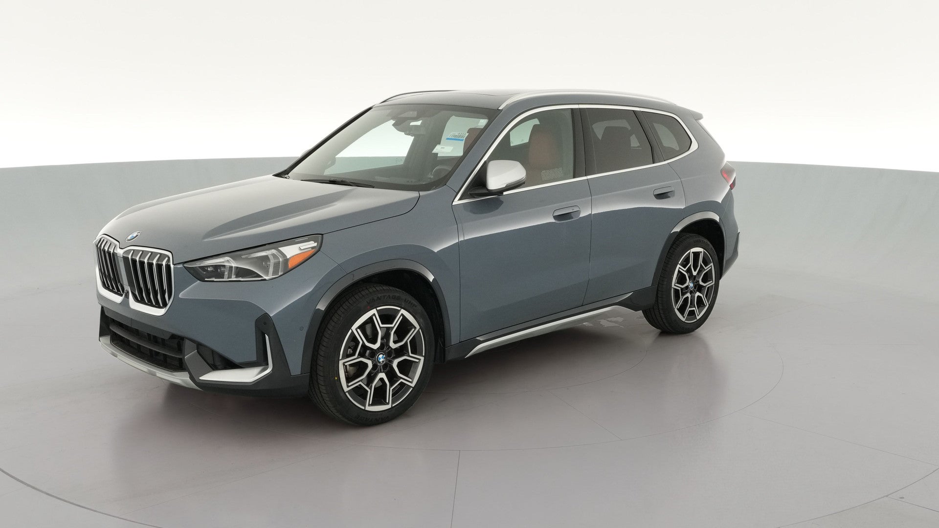 2024 BMW X1 vehicle photo