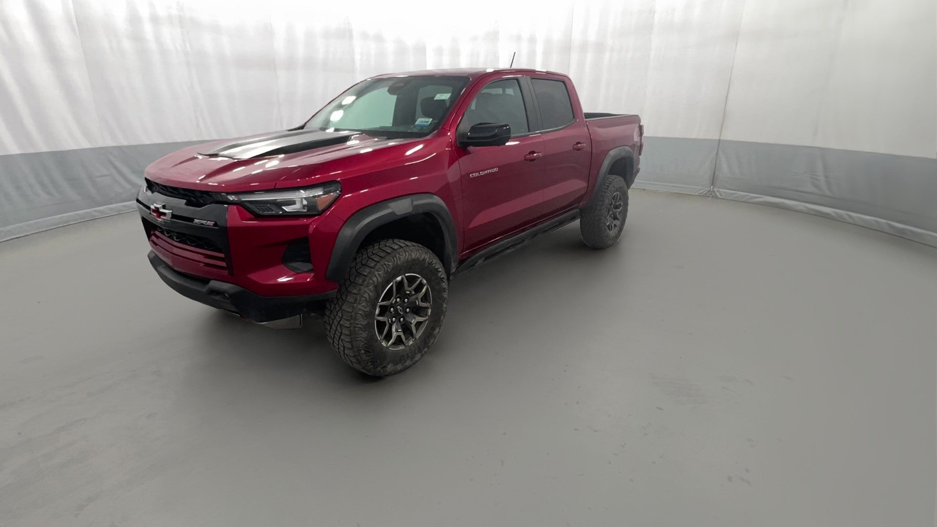 2024 Chevrolet Colorado Crew Cab vehicle photo