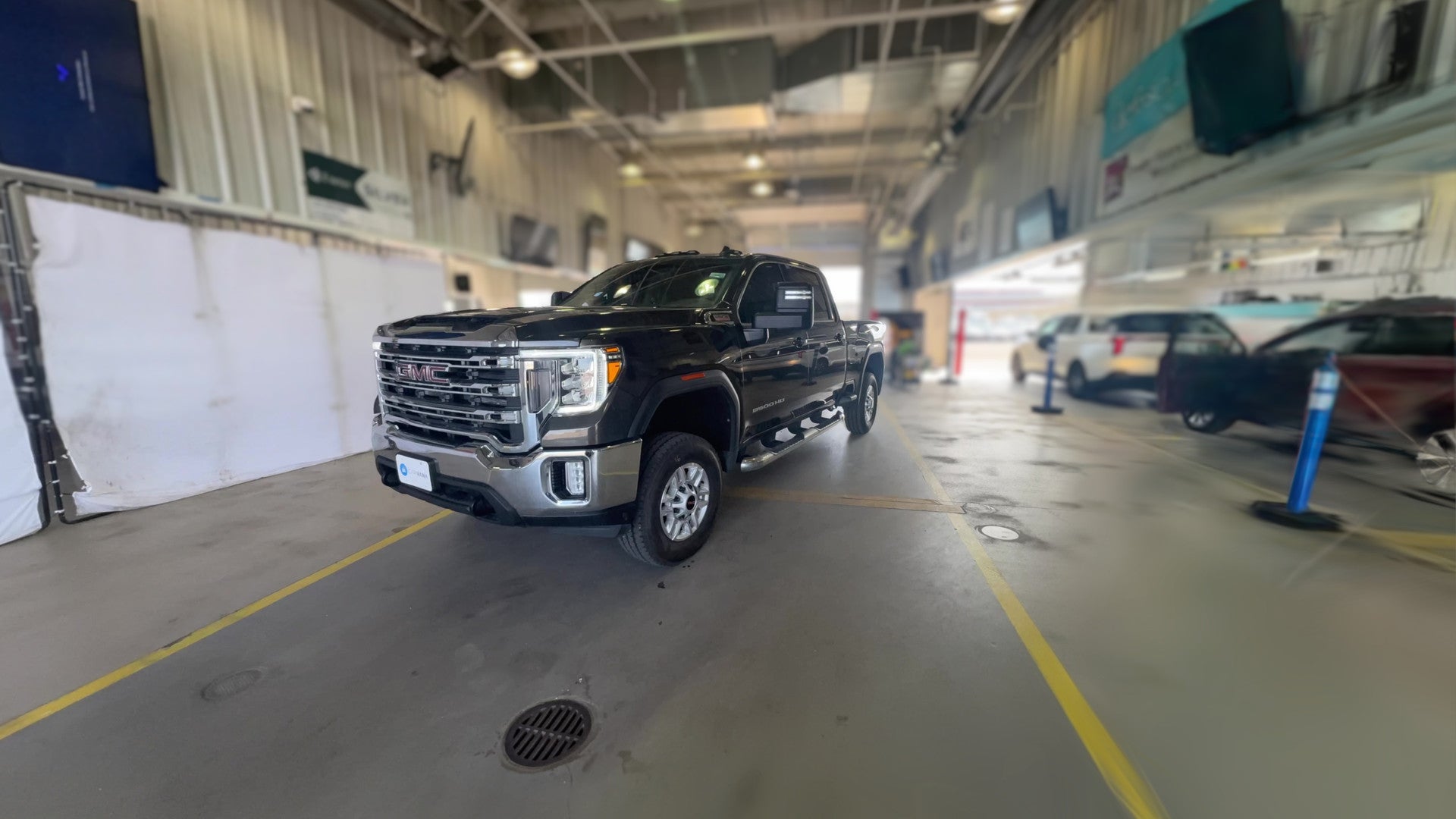 2023 GMC Sierra 2500 HD Crew Cab vehicle photo