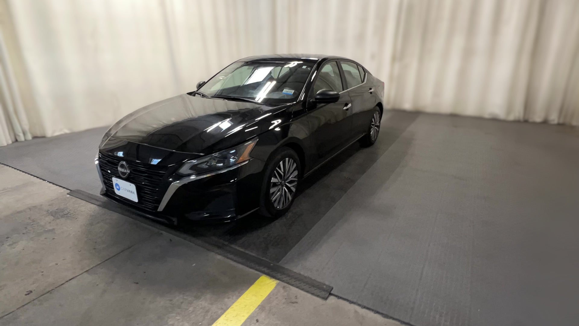 2025 Nissan Altima vehicle photo