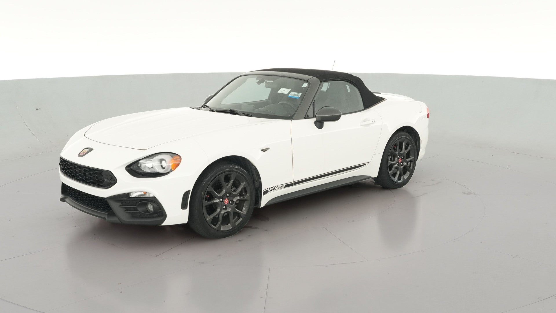2019 FIAT 124 Spider vehicle photo