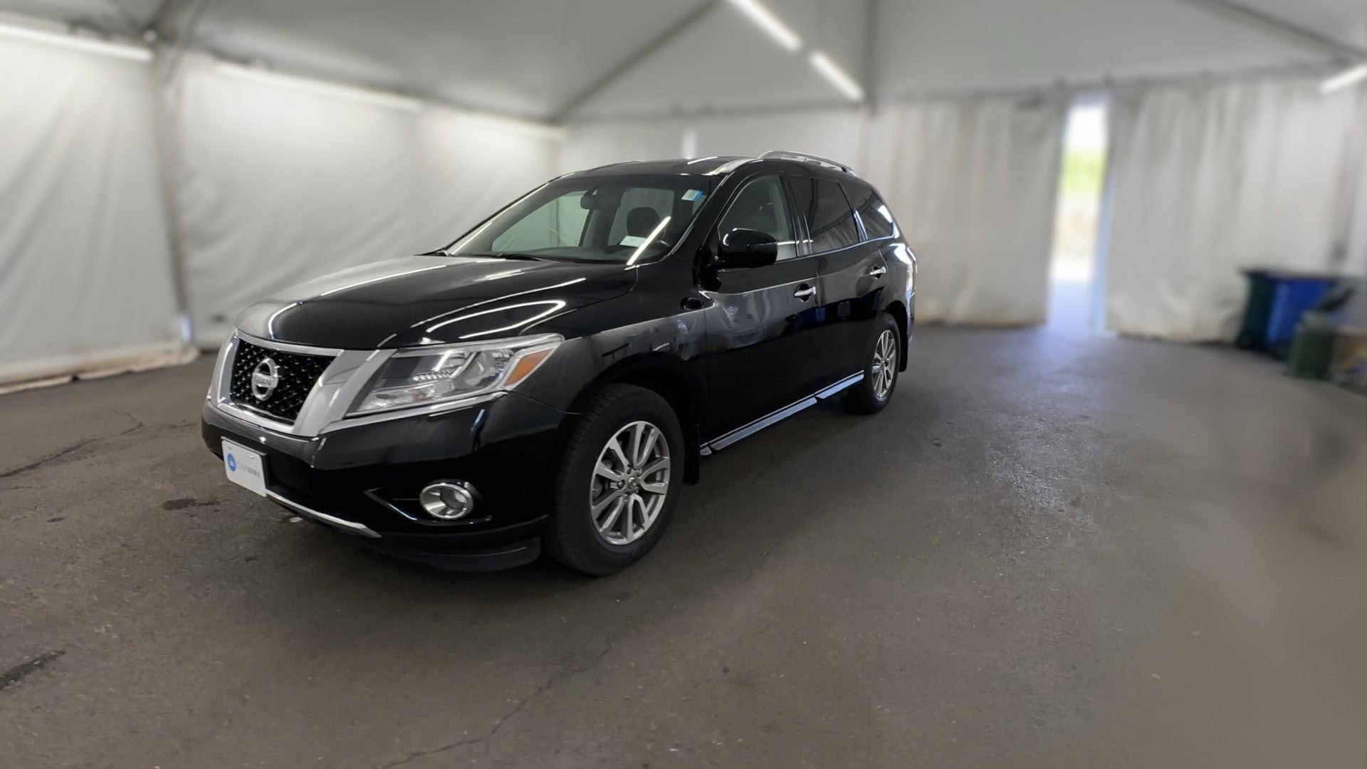2015 Nissan Pathfinder vehicle photo
