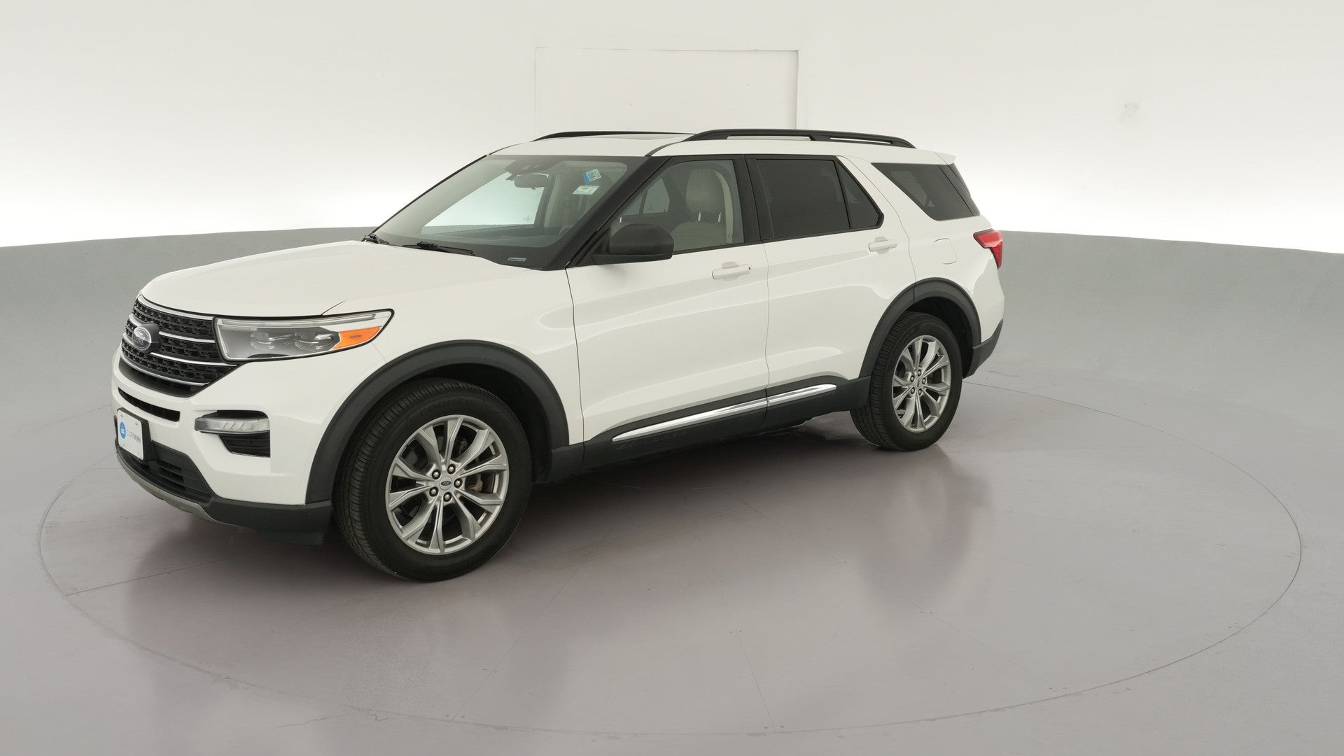 2020 Ford Explorer vehicle photo