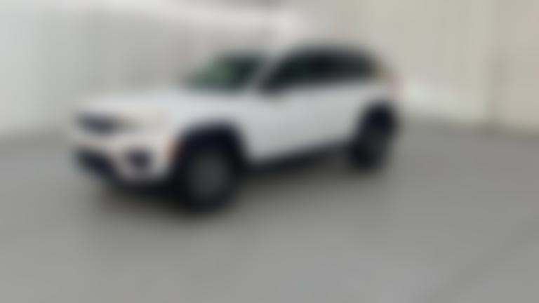 2027 Jeep Grand Cherokee vehicle photo