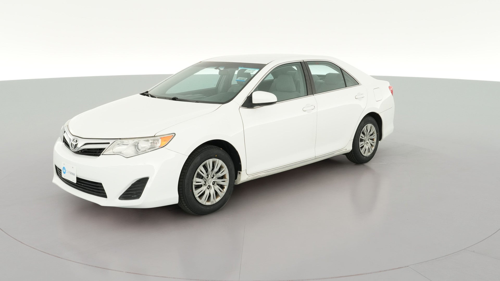 2014 Toyota Camry vehicle photo