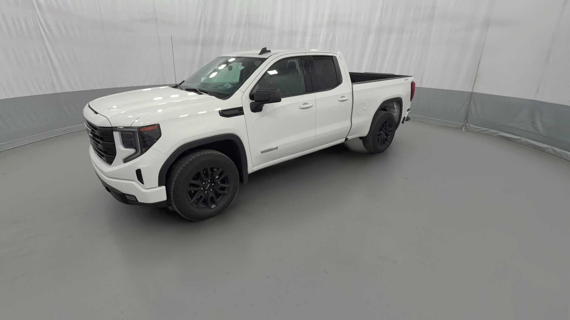 2023 GMC Sierra 1500 Double Cab vehicle photo