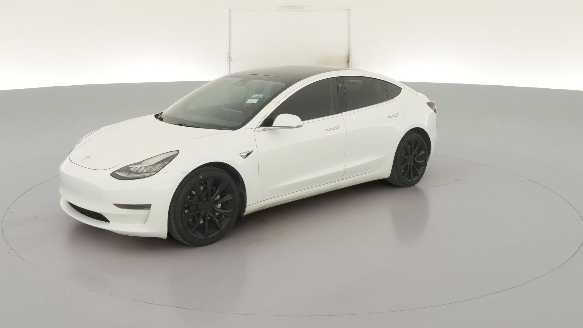 2019 Tesla Model 3 vehicle photo