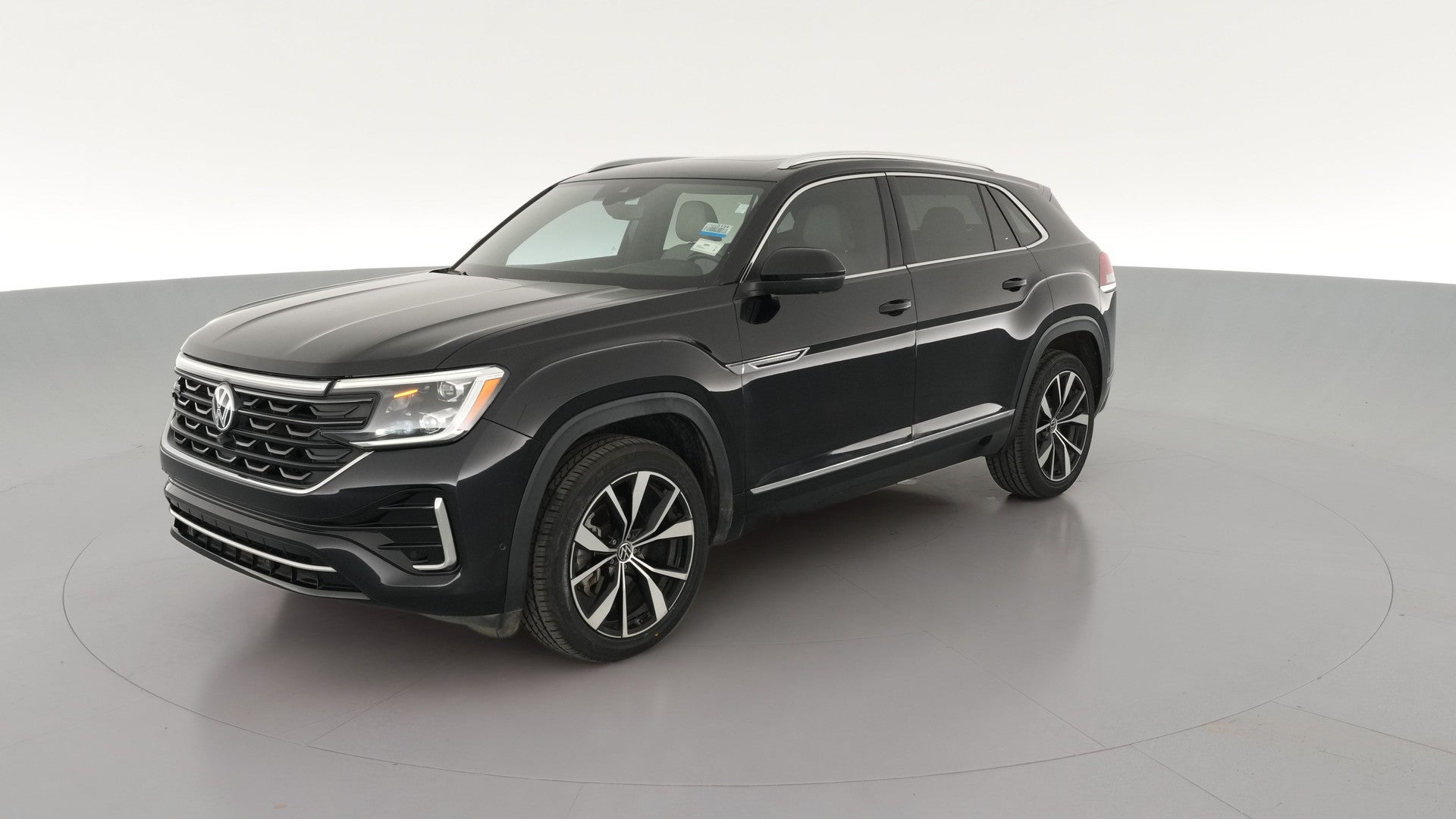 2024 Volkswagen Atlas Cross Sport vehicle photo