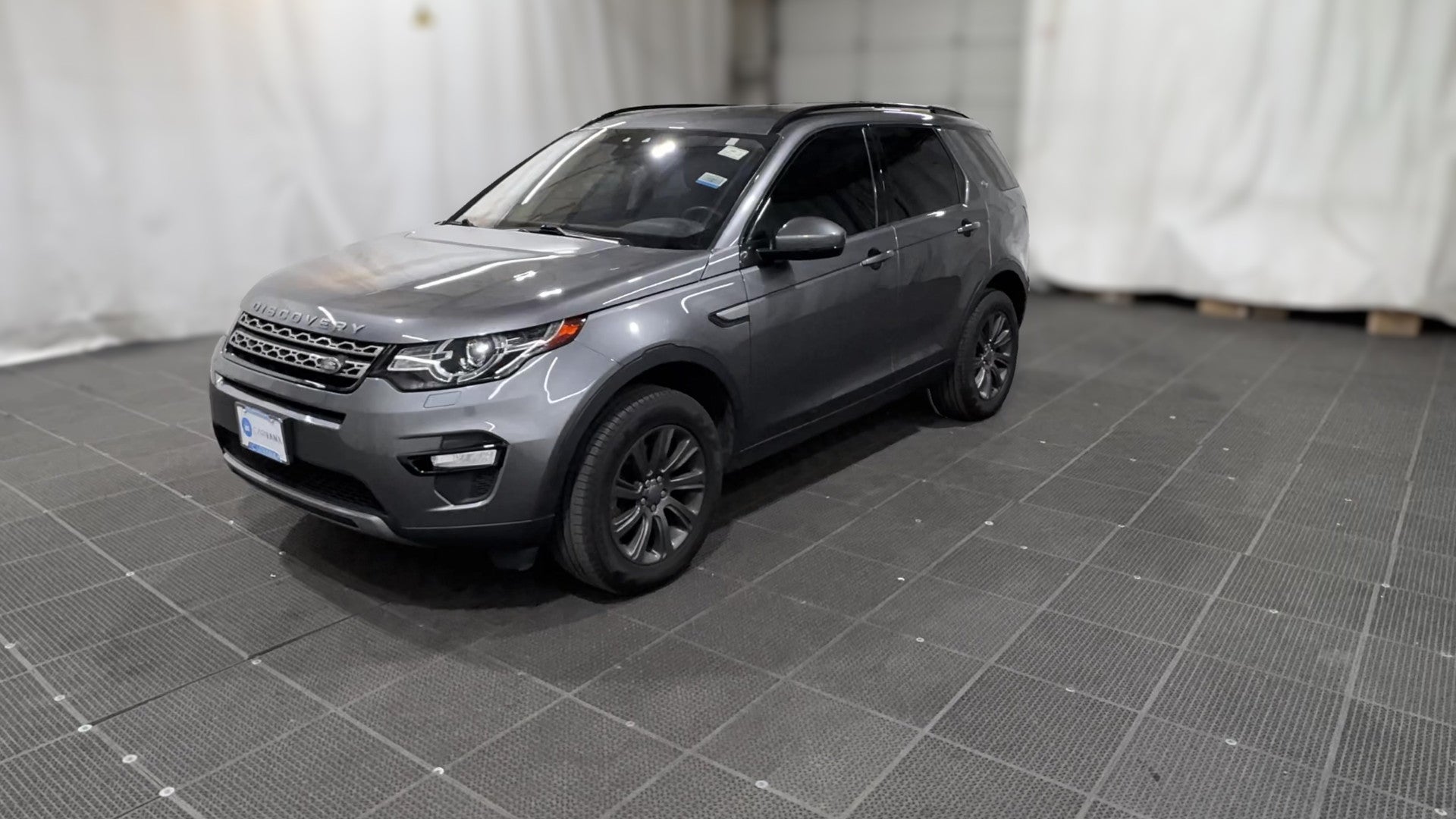 2018 Land Rover Discovery Sport vehicle photo