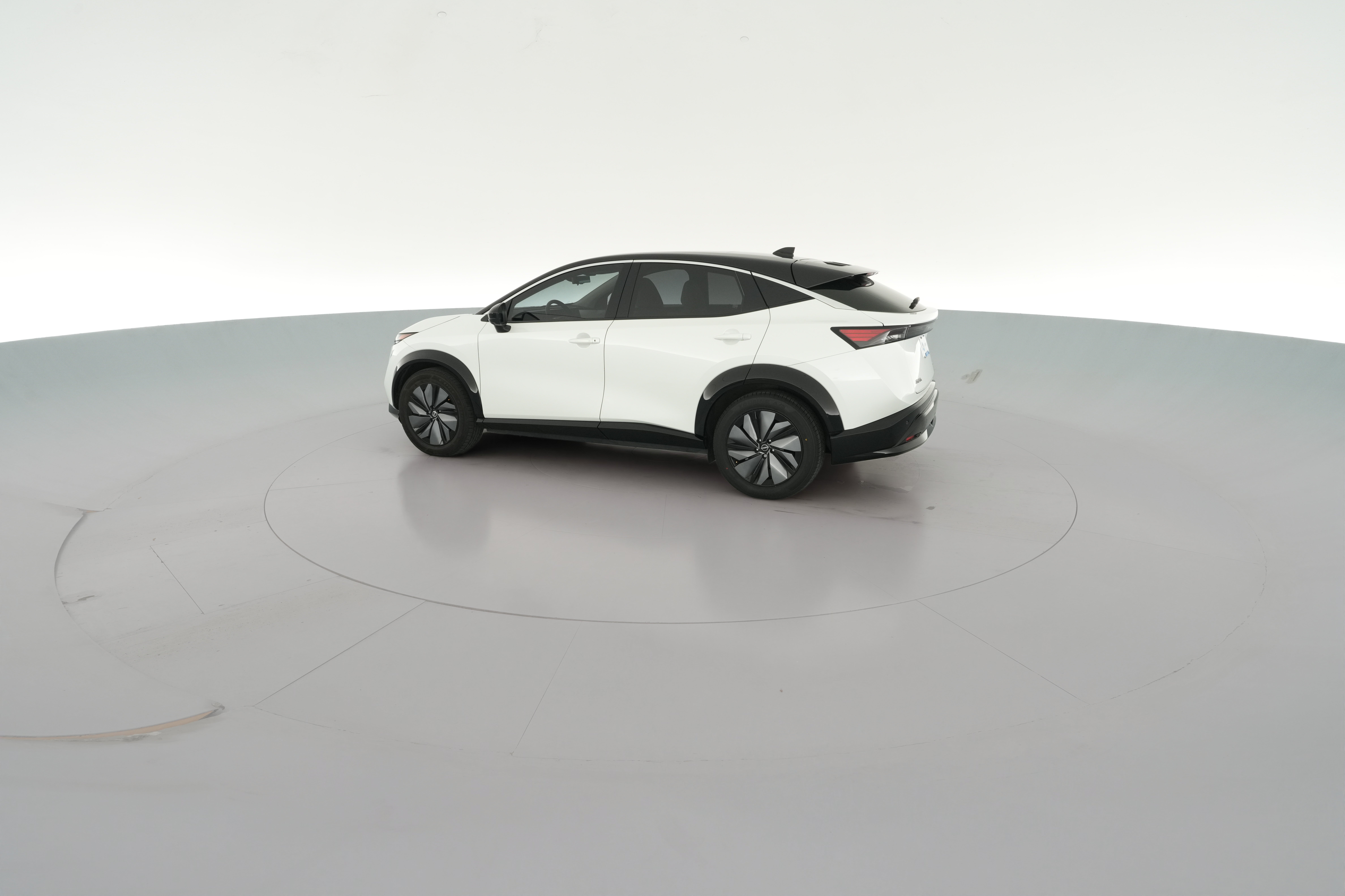 2023 Nissan Ariya Evolve+ - Photo 35