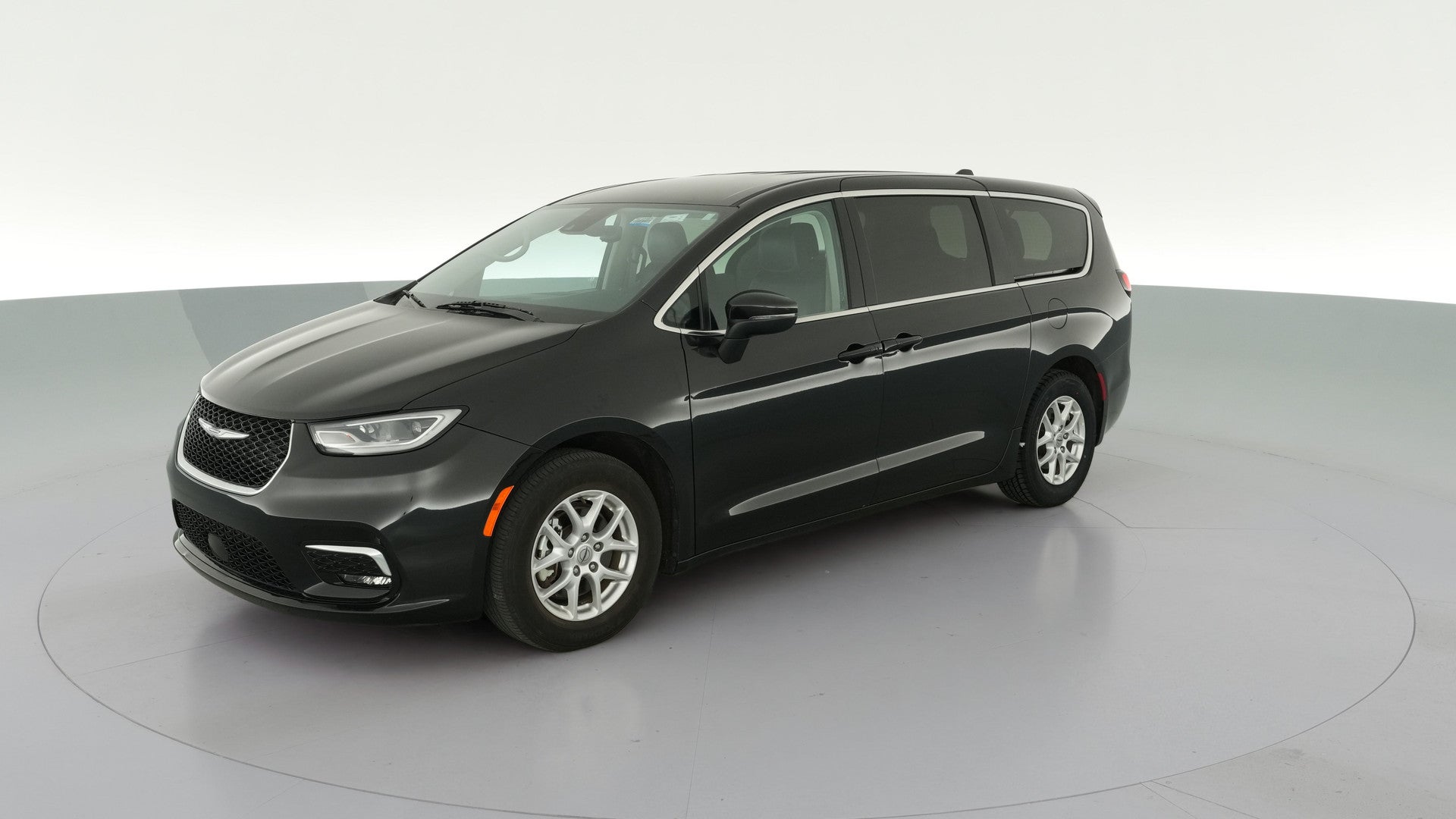 2023 Chrysler Pacifica vehicle photo