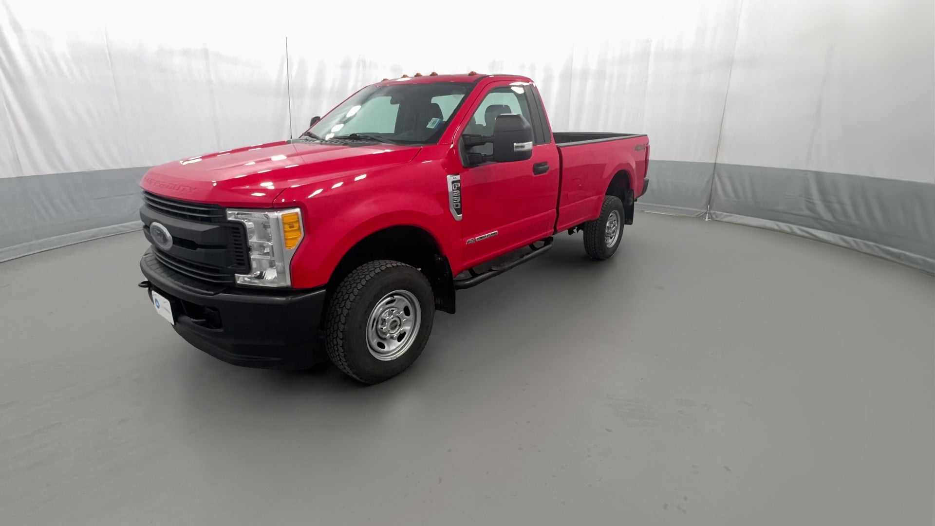 2017 Ford F250 Super Duty Regular Cab vehicle photo