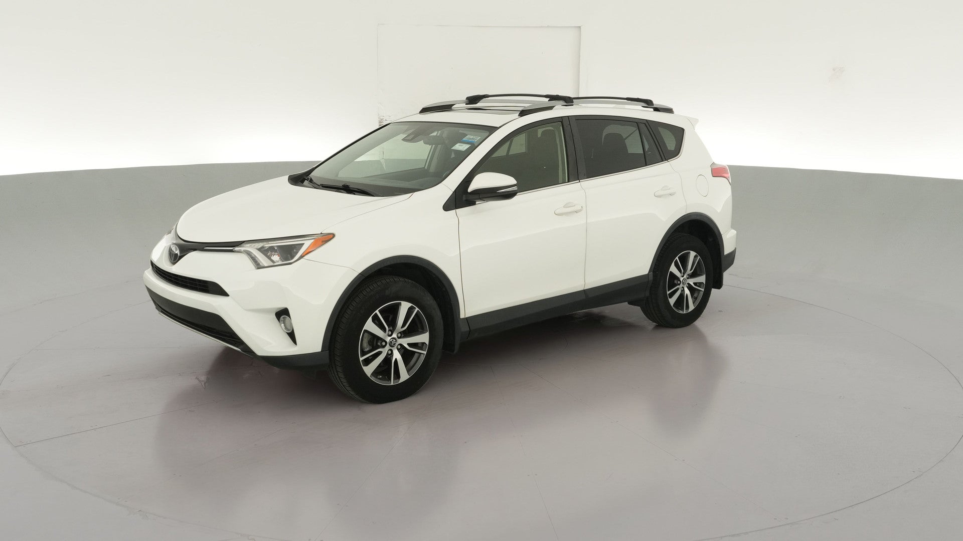 2018 Toyota RAV4 vehicle photo