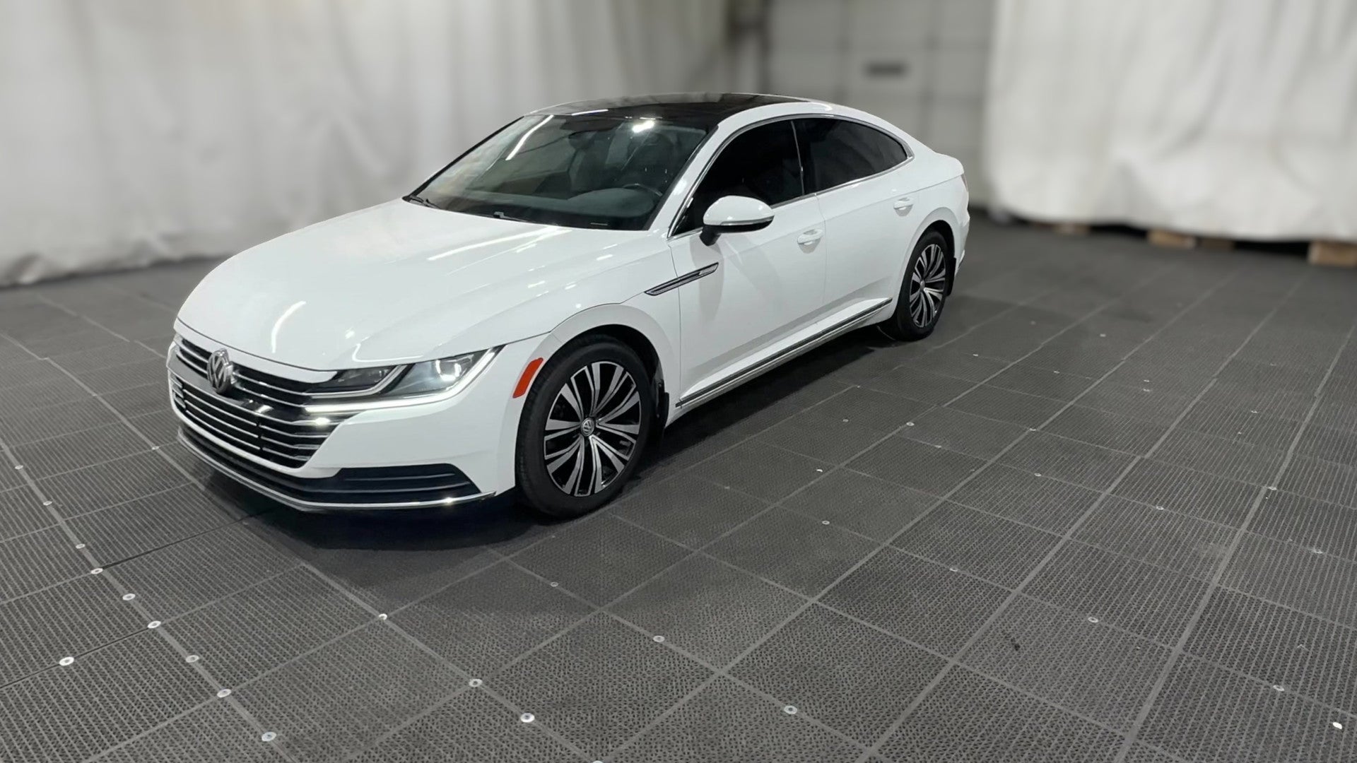 2019 Volkswagen Arteon vehicle photo