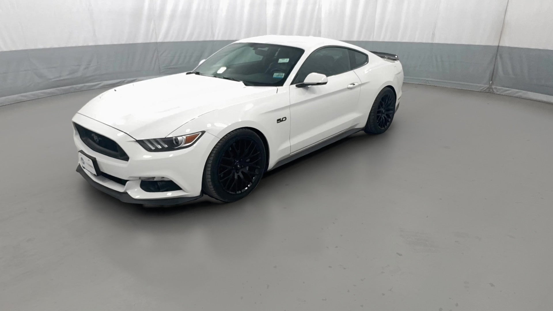 2016 Ford Mustang vehicle photo