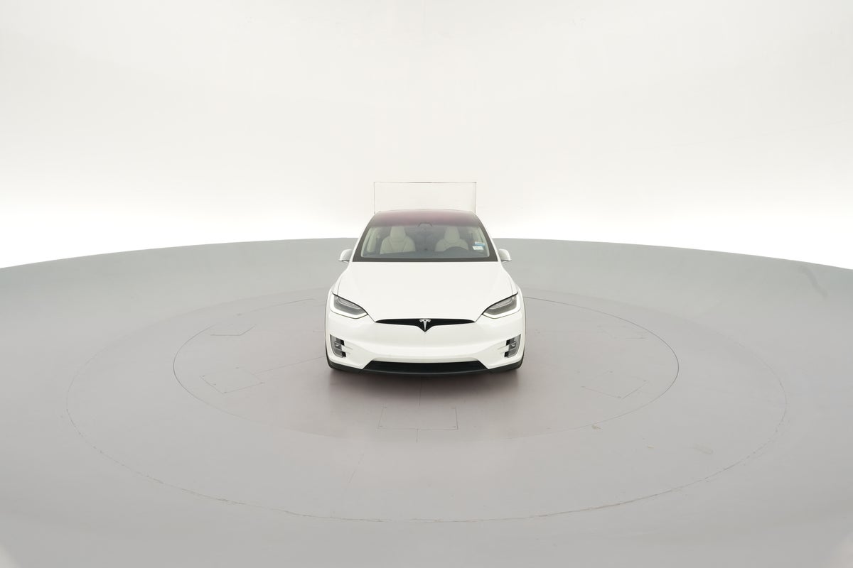 2019 Tesla Model X Long Range in Pearl White Multi-coat — 360° view 1