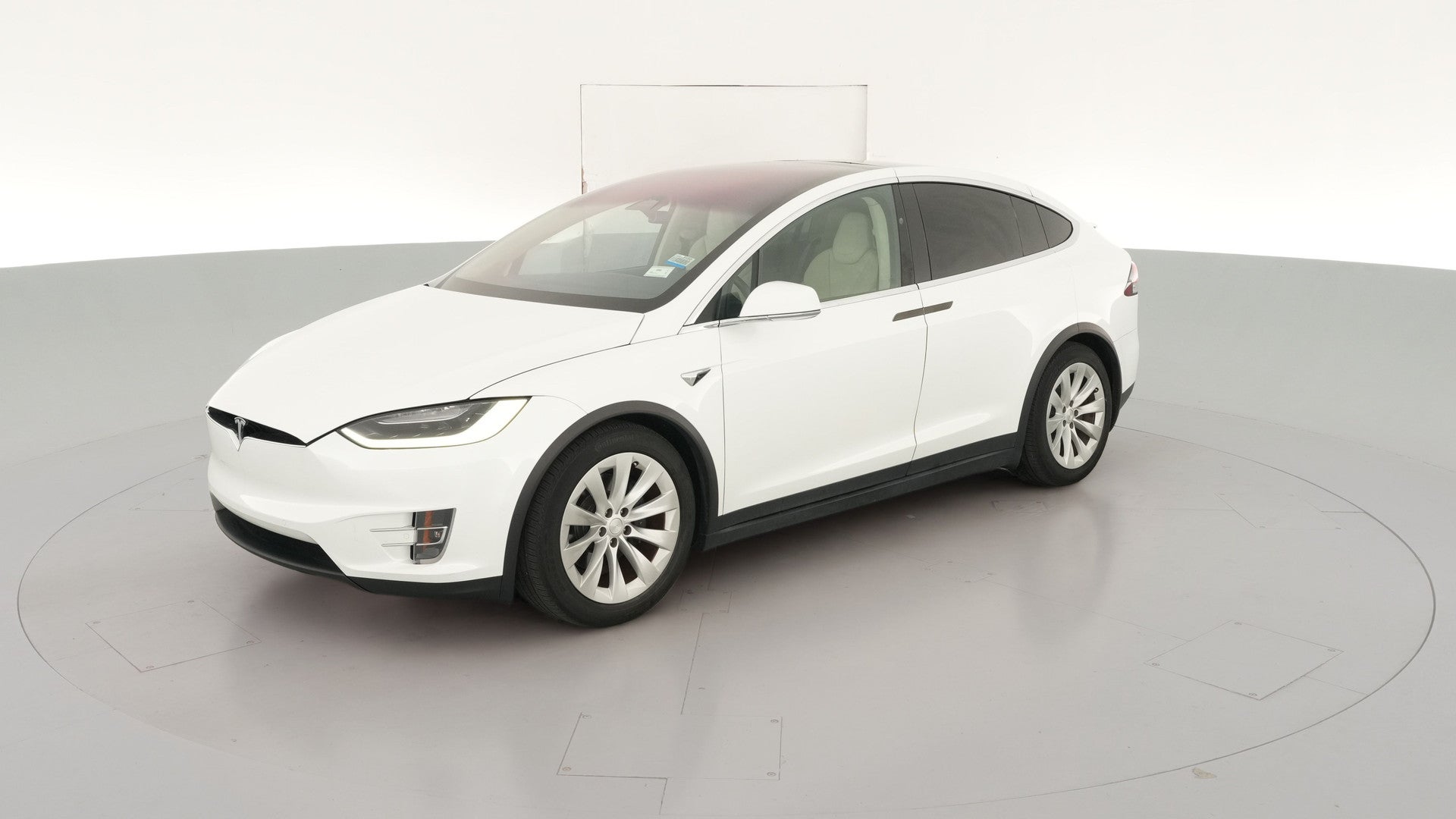2019 Tesla Model X vehicle photo