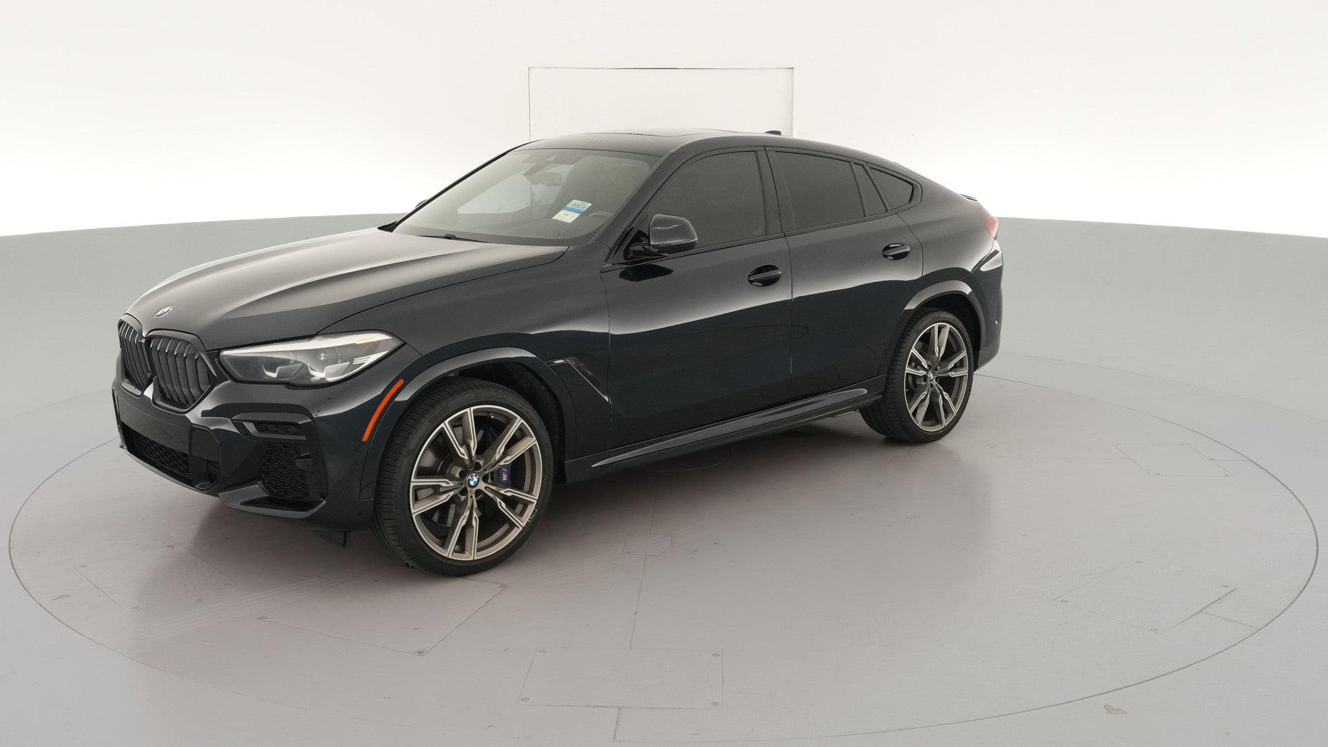 2022 BMW X6 vehicle photo
