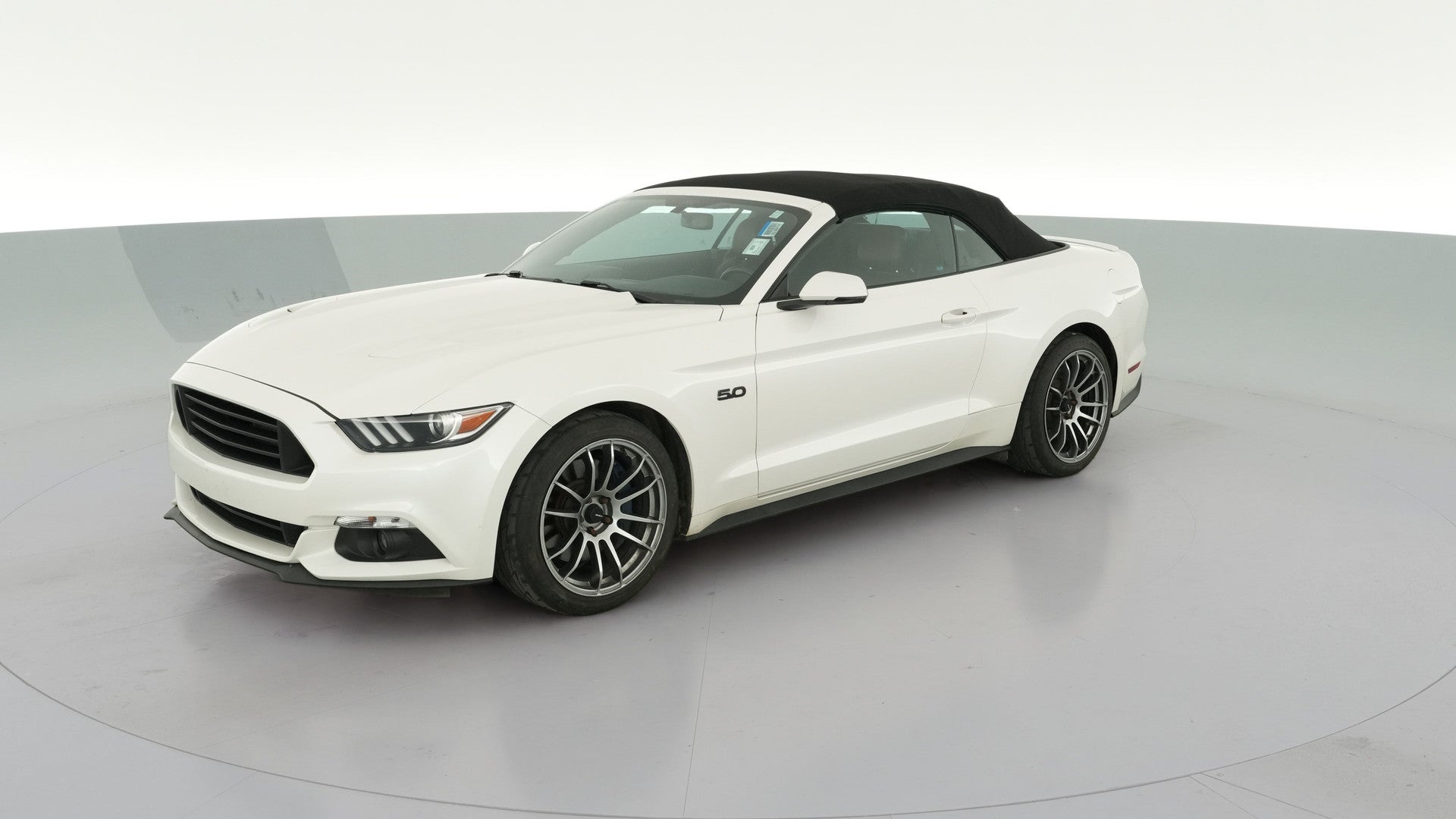 2017 Ford Mustang vehicle photo