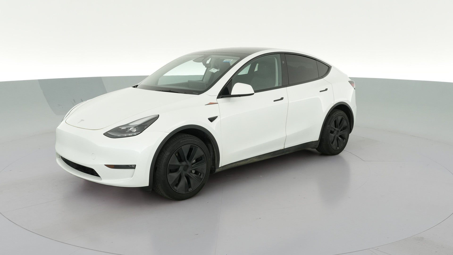 2025 Tesla Model Y vehicle photo
