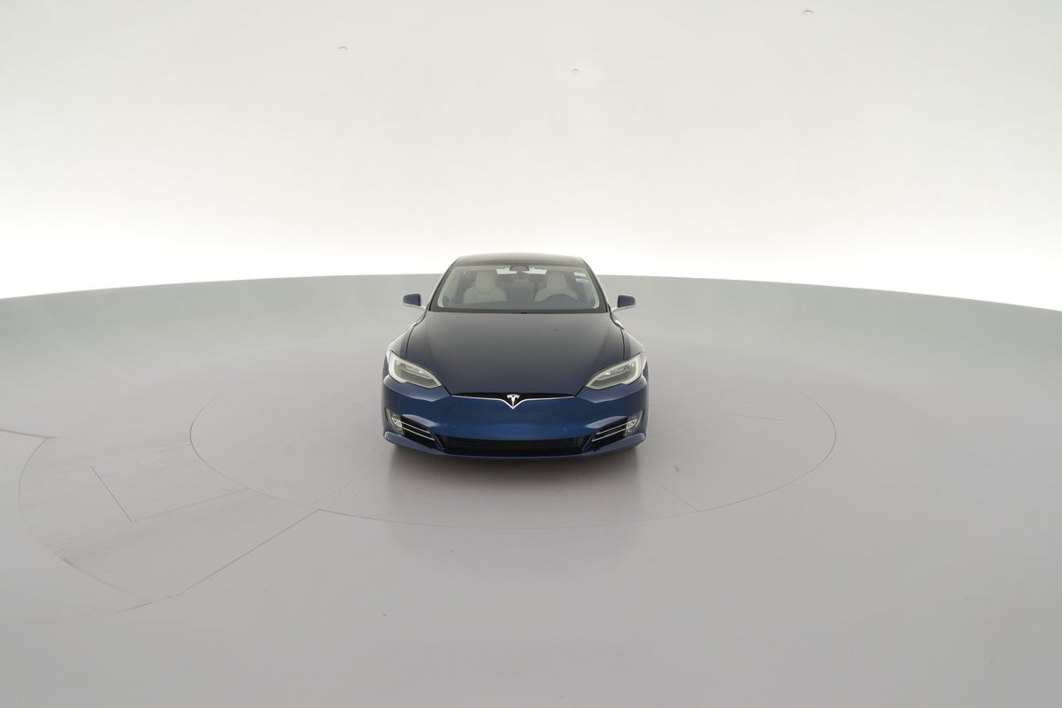 2017 Tesla Model S 100D Long Range in Deep Blue Metallic — 360° view 1