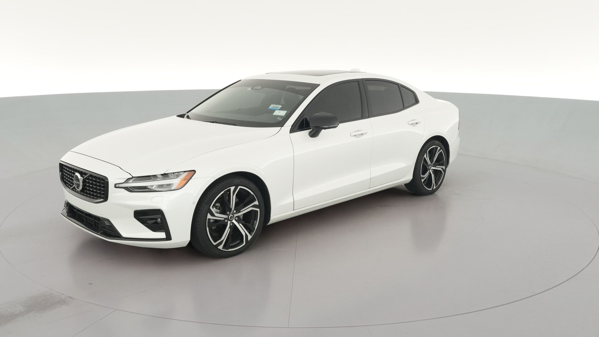 2024 Volvo S60 vehicle photo