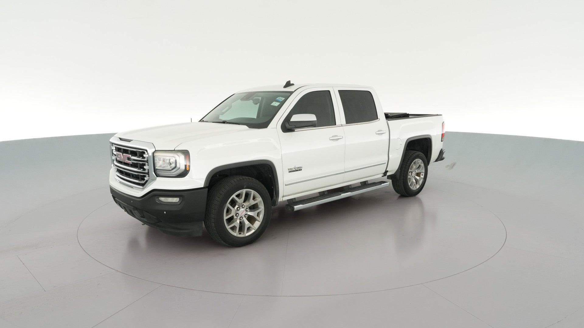 2018 GMC Sierra 1500 Crew Cab vehicle photo