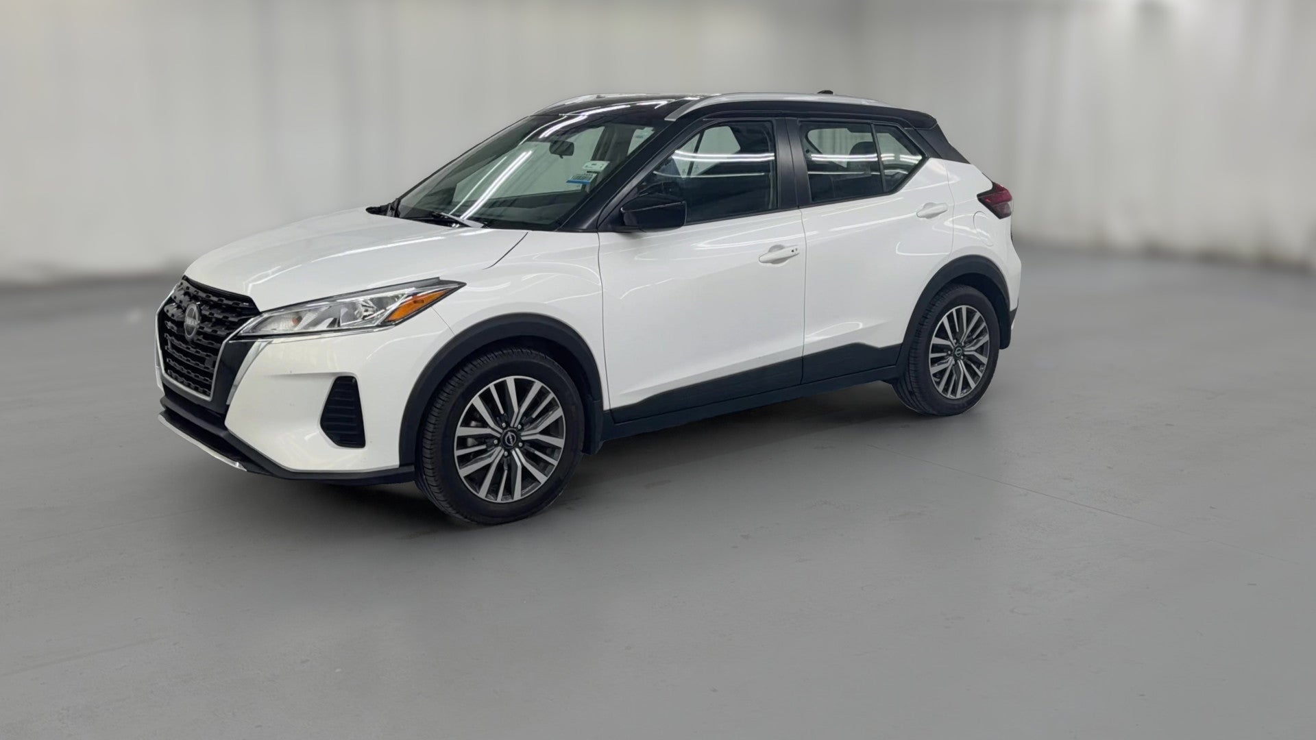 2023 Nissan Kicks vehicle photo