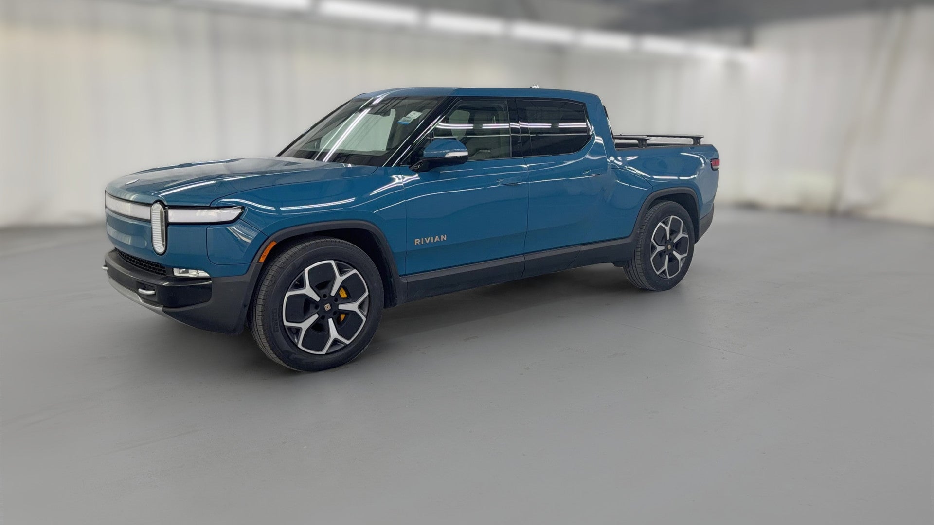 2022 Rivian R1T vehicle photo