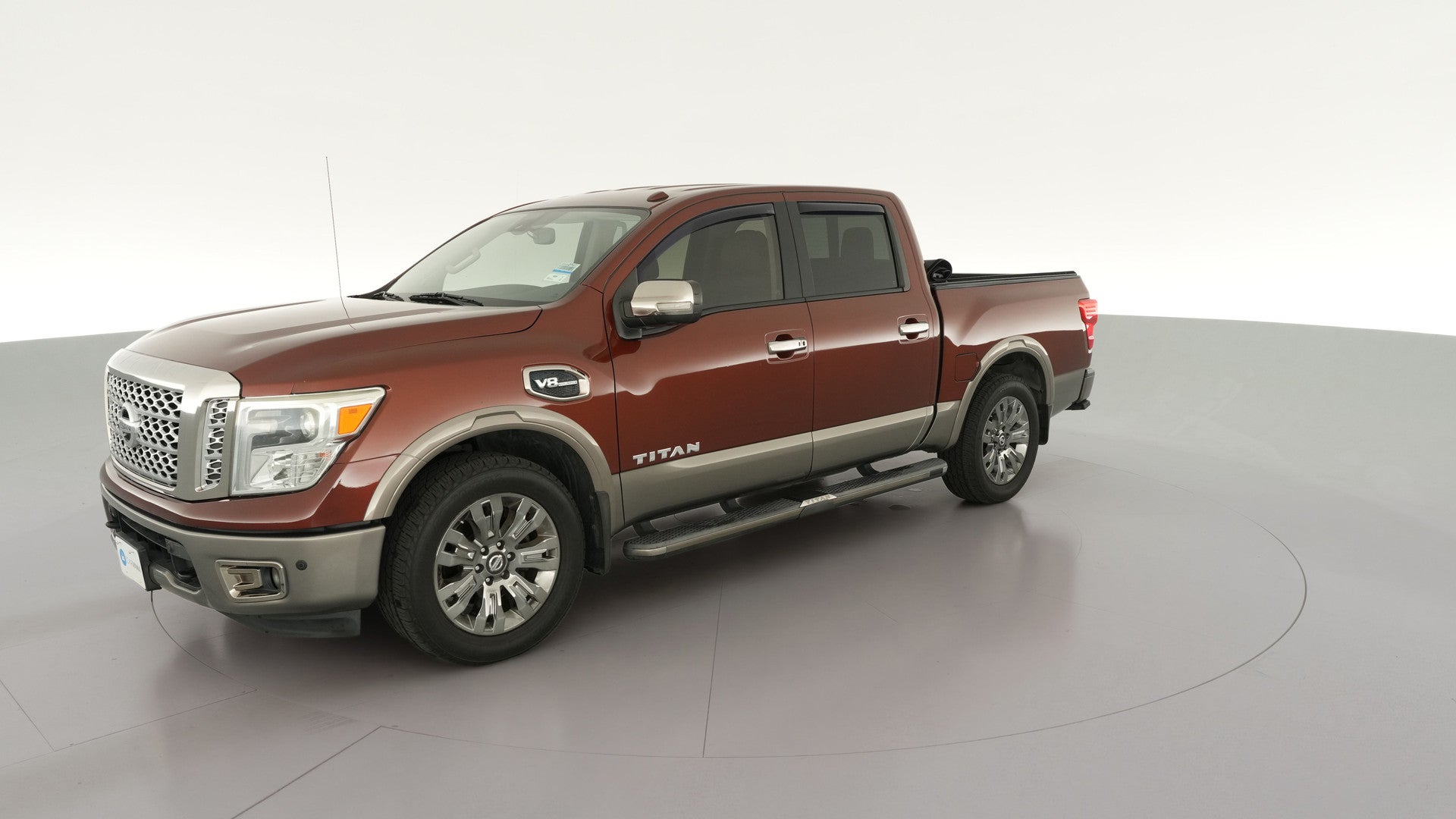 2017 Nissan Titan Crew Cab vehicle photo