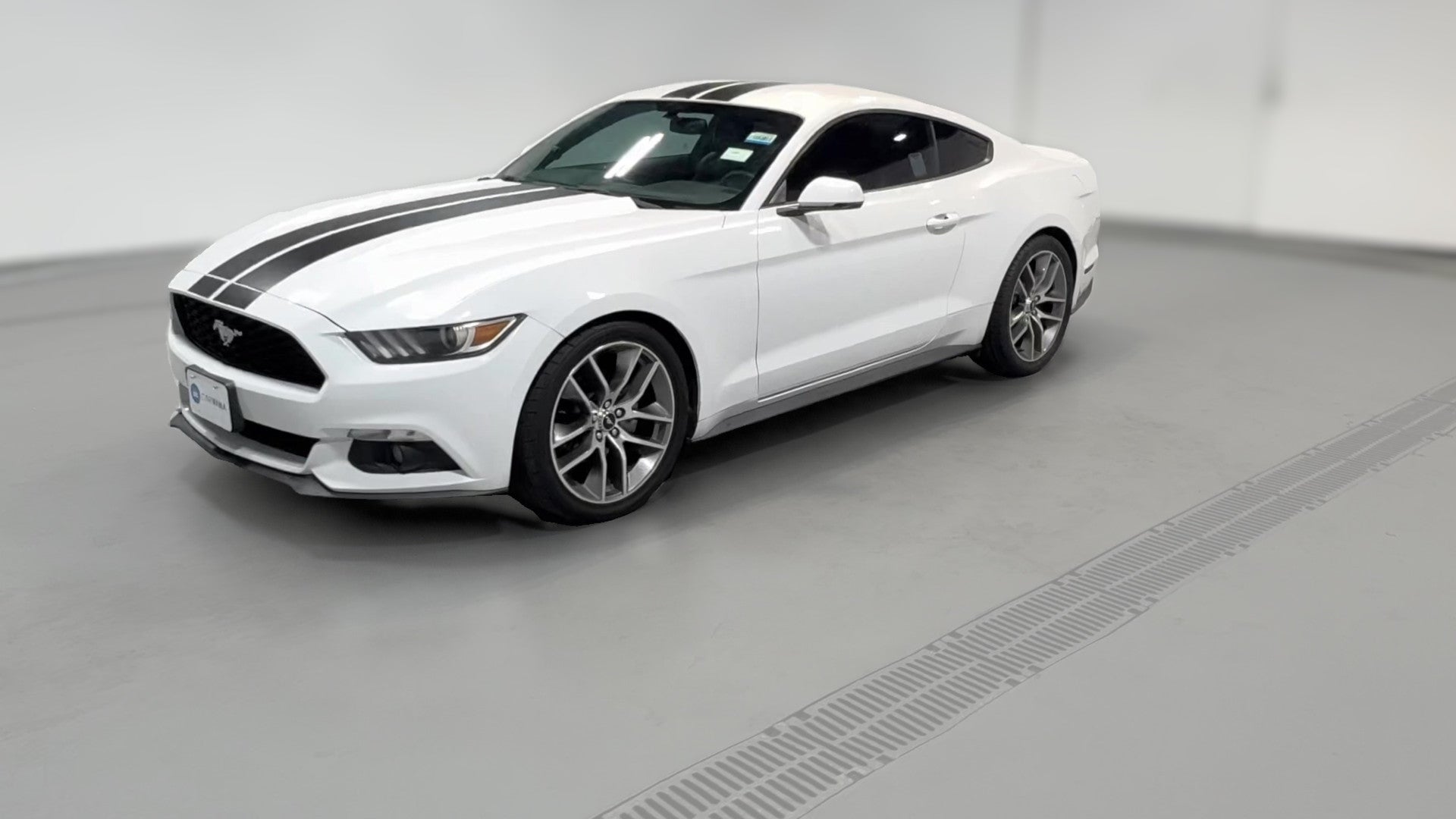 2017 Ford Mustang vehicle photo