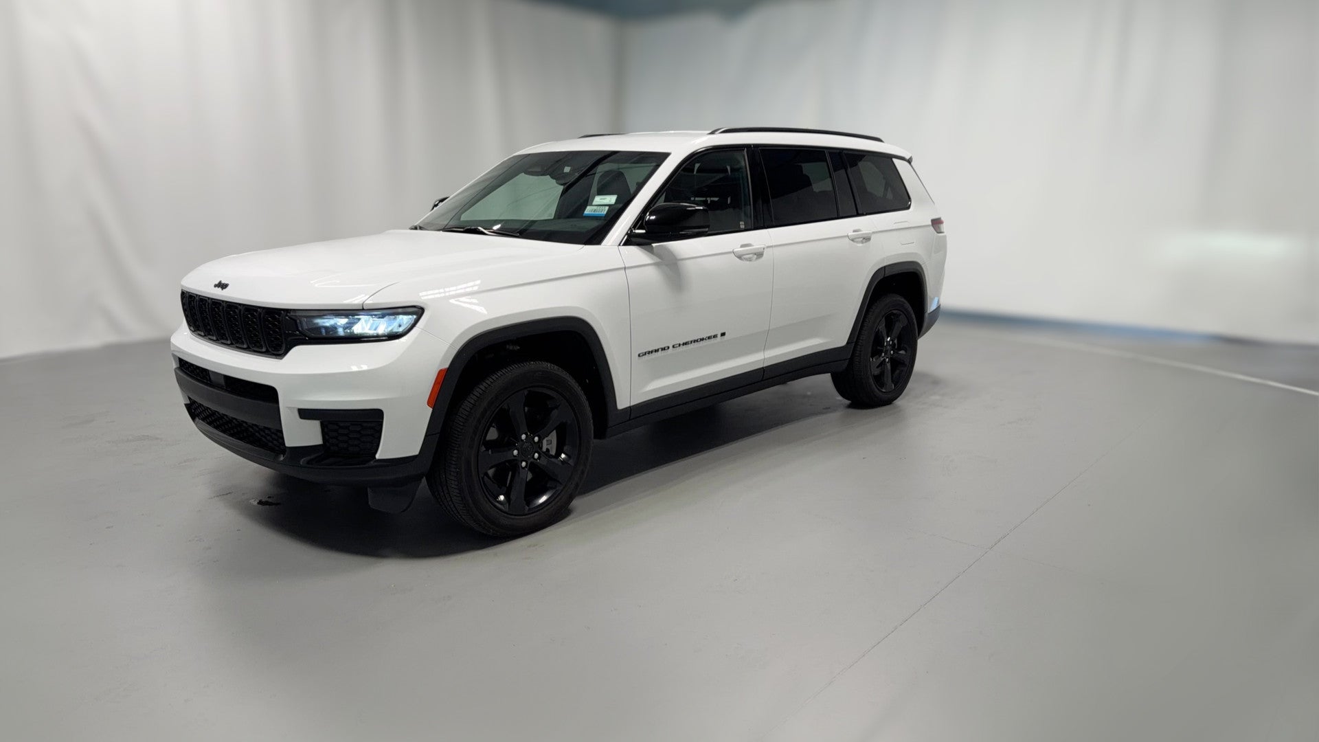 2023 Jeep Grand Cherokee L vehicle photo