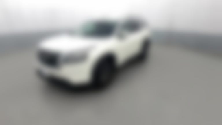 2025 Nissan Pathfinder vehicle photo