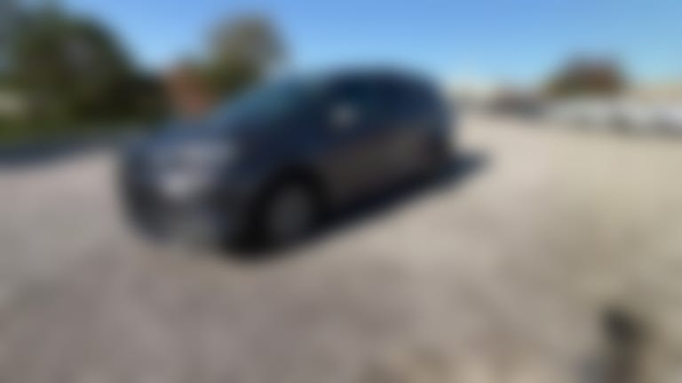 2025 Toyota Sienna vehicle photo
