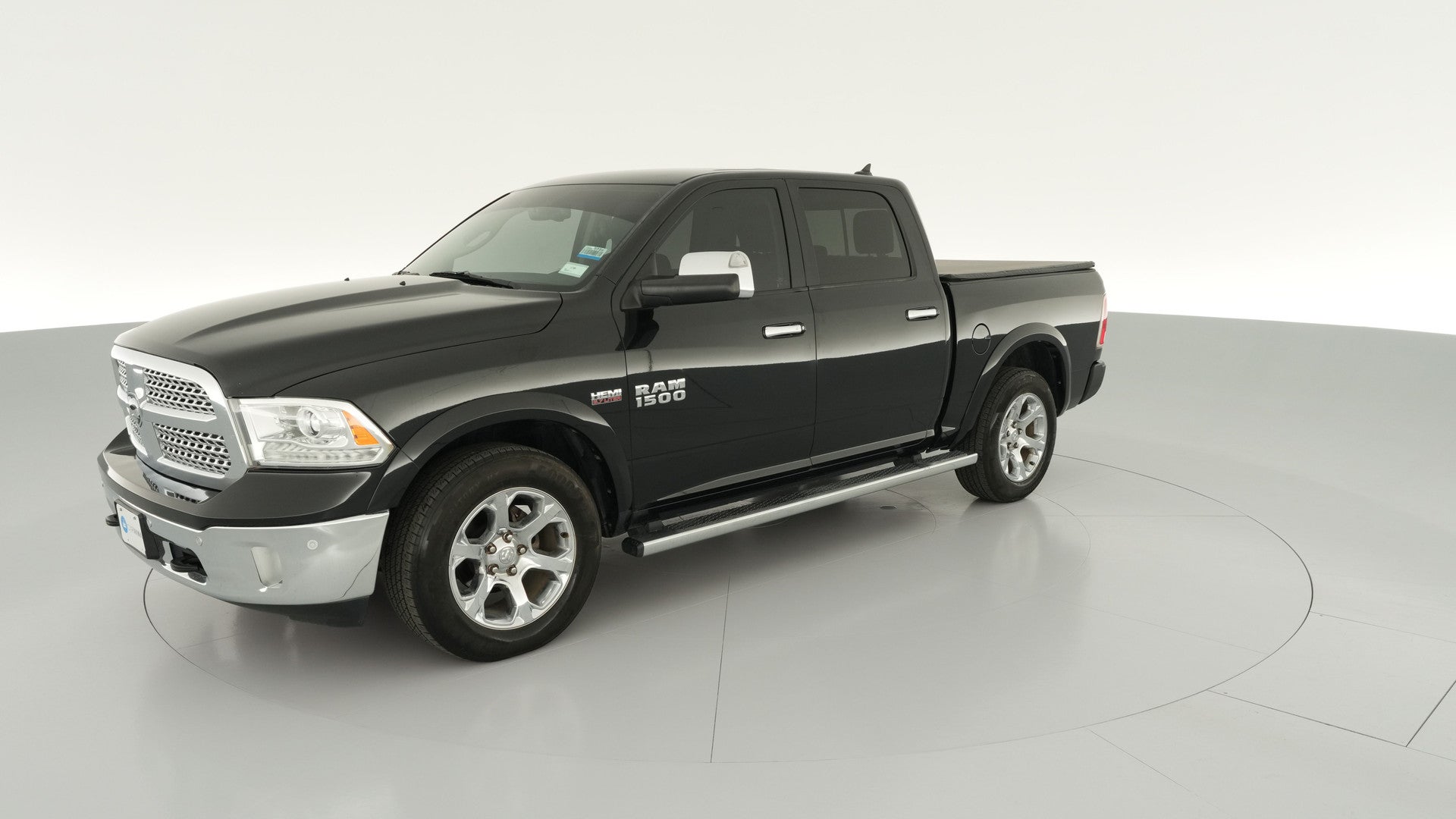 2016 Ram 1500 Crew Cab vehicle photo
