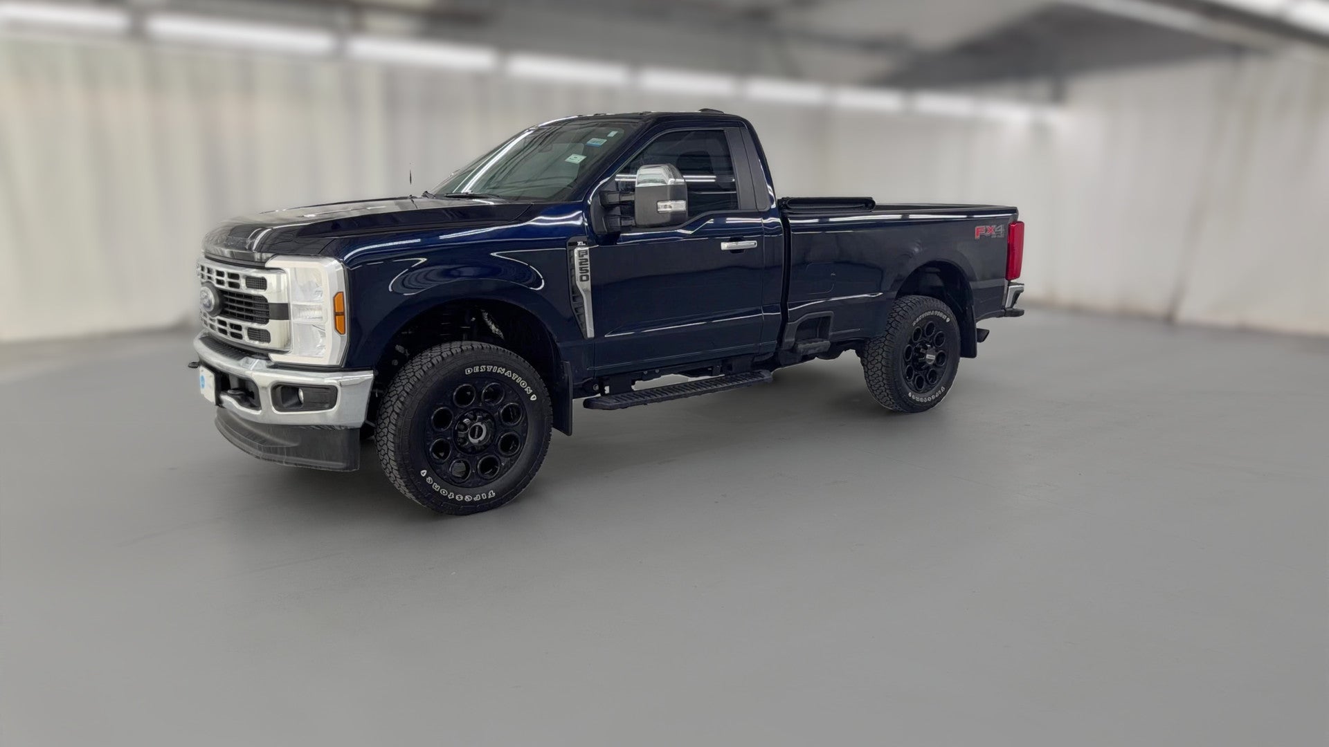 2024 Ford F250 Super Duty Regular Cab vehicle photo