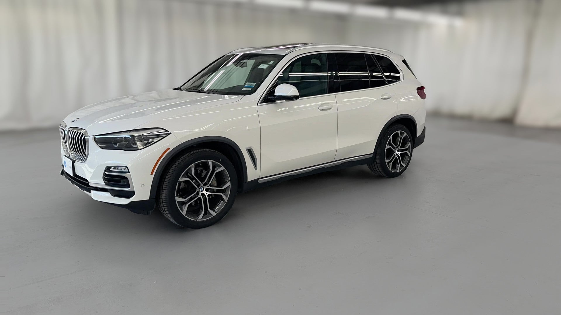 2020 BMW X5 vehicle photo